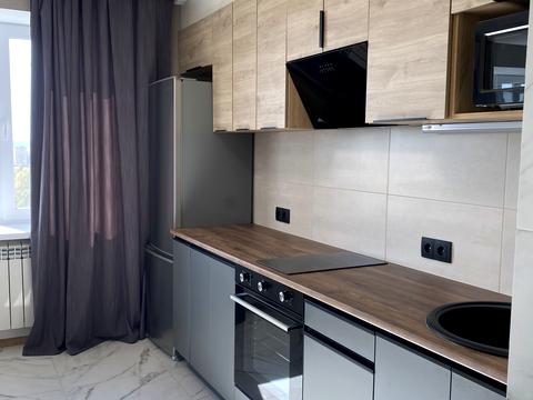квартира за адресою Будівельників бульв., 10