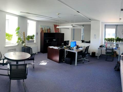 комерційна за адресою Саксаганського вул., 3