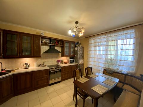 квартира по адресу Драгоманова ул., 6-А