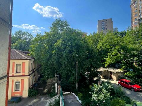 квартира за адресою Івана Франка вул., 12