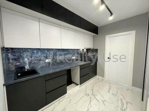 квартира по адресу Практичная ул., 1