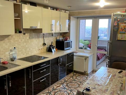 квартира за адресою Івана Фунтового вул., 58