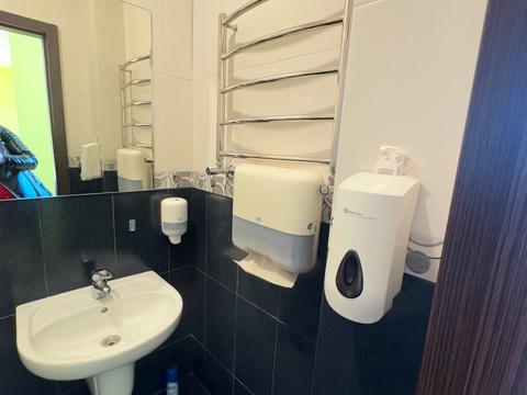 комерційна за адресою Леоніда Перфецького вул., 11б