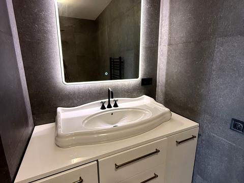 квартира за адресою Святошинська пл., 1