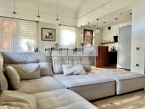 дом по адресу Шкільна вул.