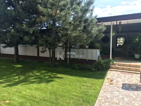 будинок за адресою с. Вишеньки, Єдності вул.