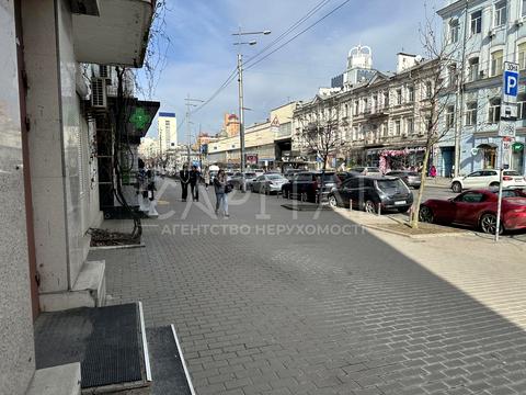комерційна за адресою Велика Васильківська вул. (Червоноармійська), 84