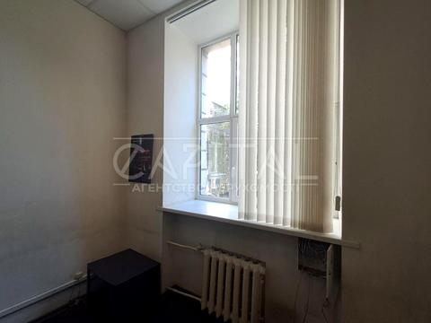 комерційна за адресою Бульварно-Кудрявська вул. (Воровського), 29-Б