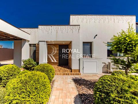 будинок за адресою Горіхова