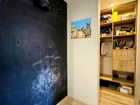 квартира за адресою Високовольтна вул., 14