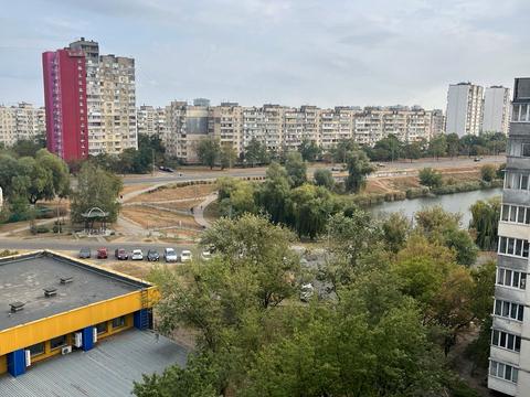 квартира за адресою Райдужна вул., 10