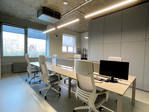 комерційна за адресою Миколи Бажана просп., 14-А