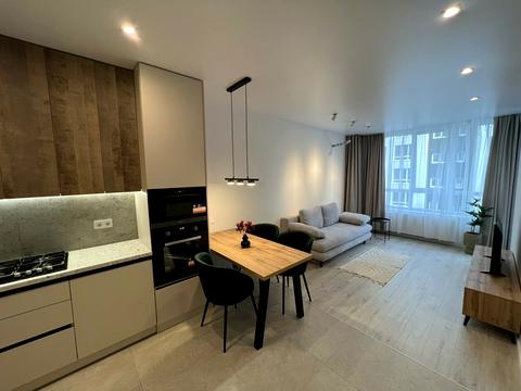 квартира за адресою Наукова вул., 58