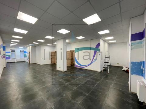 комерційна за адресою Євгена Коновальця вул. (Щорса), 36-Е