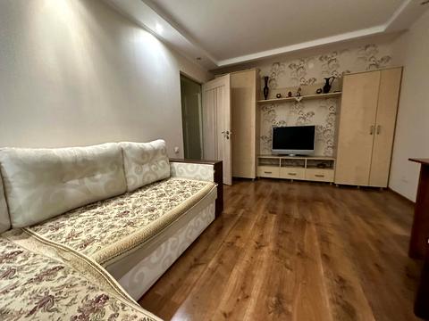 квартира за адресою Академіка Євгена Лазаренка вул., 11