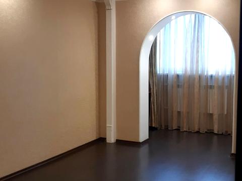 квартира за адресою Академіка Глушкова просп., 15