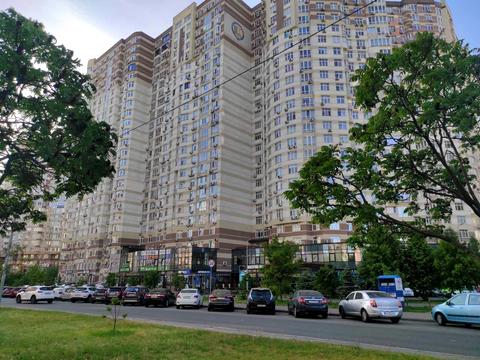 квартира за адресою Анни Ахматової вул., 22