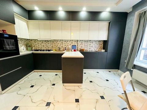 квартира за адресою Олександра Довженка вул., 33