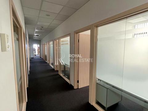 комерційна за адресою Київ, Богдана Хмельницького вул., 52