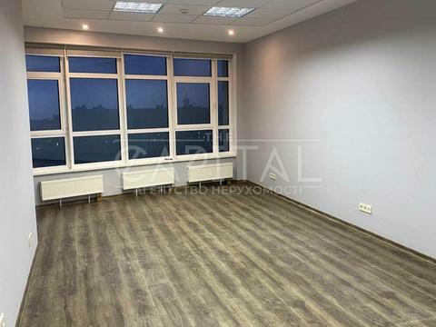 коммерческая по адресу Кловский спуск, 7a