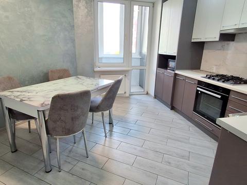 квартира за адресою Зодчих вул., 40