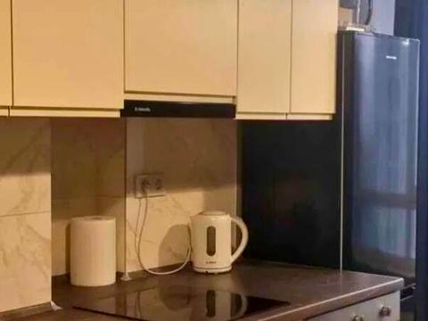 квартира за адресою Причальна вул., 14