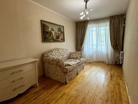 квартира за адресою Менахем-Мендл Шнеєрсона вул. (Мініна), 5