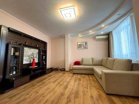 квартира по адресу Миколы Бажана просп., 10