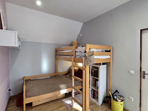 будинок за адресою Волонтерів вул. (Василя Верещагіна)