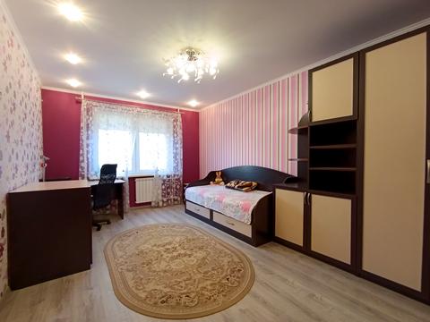 квартира за адресою Анни Ахматової вул., 24