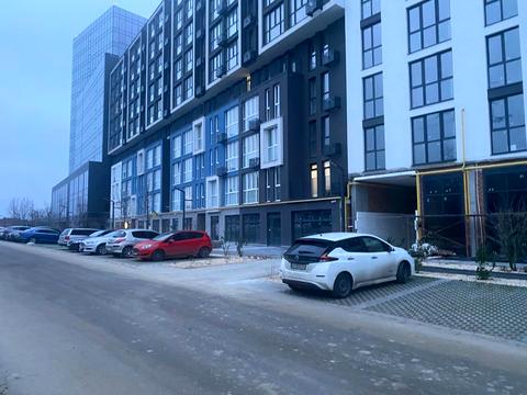 комерційна за адресою Джорджа Вашингтона вул. (Батальна), 1