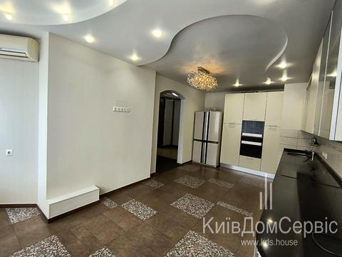 комерційна за адресою Микільсько-Слобідська вул., 2-В