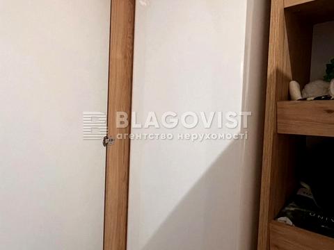 квартира по адресу Драгоманова ул., 2-А
