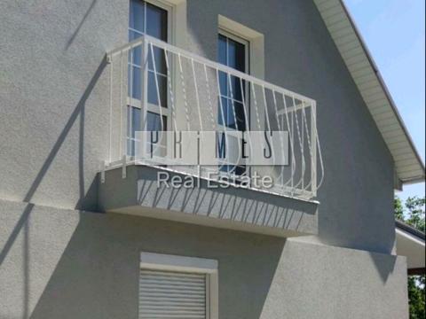 дом по адресу вул. Шкільна