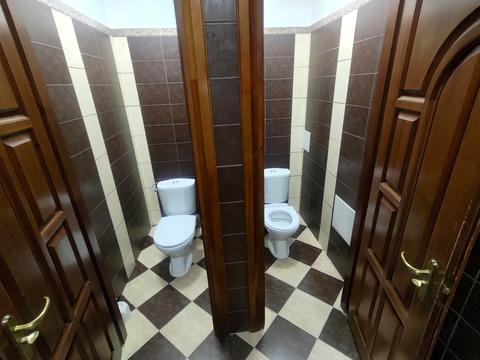 комерційна за адресою Героїв УПА вул., 73