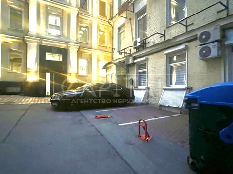 комерційна за адресою Музейний пров., 7