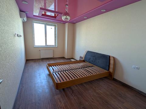 квартира по адресу Гвардейцев-Широнинцев ул., 70-Б