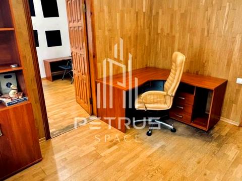 коммерческая по адресу Большая Житомирская ул., 17/2