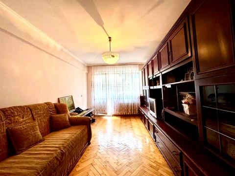квартира за адресою Максима Кривоноса вул., 5