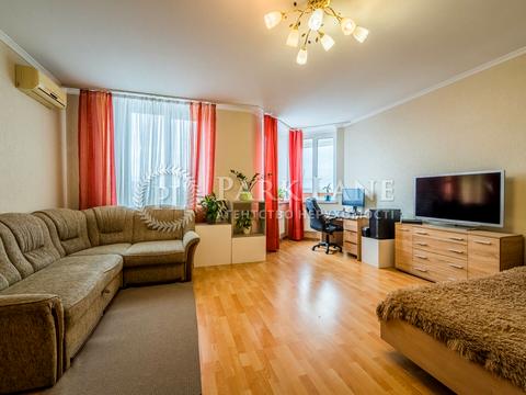 квартира за адресою Саперно-Слобідська вул., 22