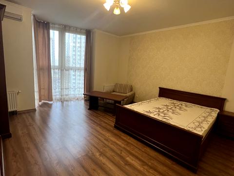 квартира за адресою Драгоманова вул., 2-Б