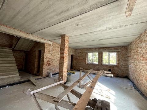 будинок за адресою 5-та Білогорська вул., 8