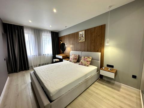 будинок за адресою Юності