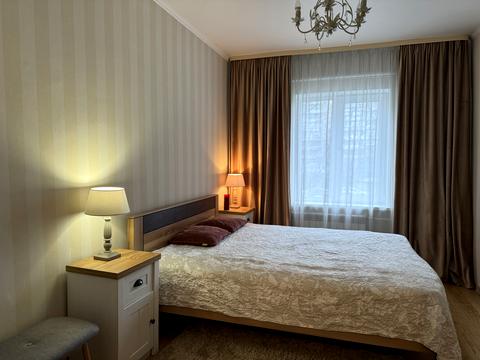 квартира по адресу Ревуцкого ул., 25