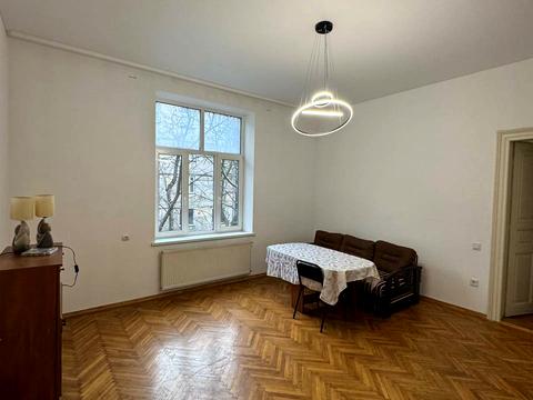 квартира за адресою Промислова вул., 21