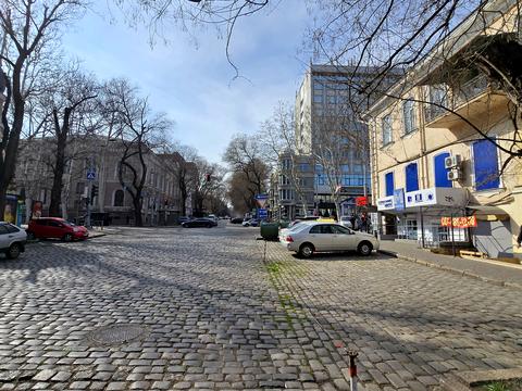комерційна за адресою Єврейска, 24