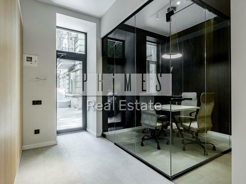 комерційна за адресою Богдана Хмельницького вул., 9