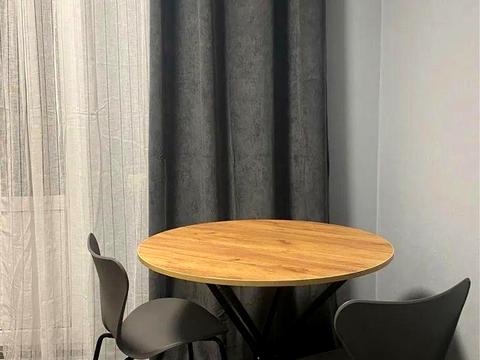 квартира за адресою Софії Русової вул., 7-А