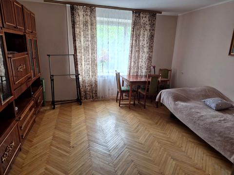 квартира за адресою Гната Хоткевича вул., 16а