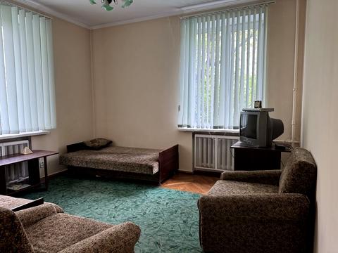 квартира за адресою Олександра Довженка вул., 8